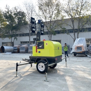 拖車(chē)式電動(dòng)升降照明車(chē)4TNVH1600